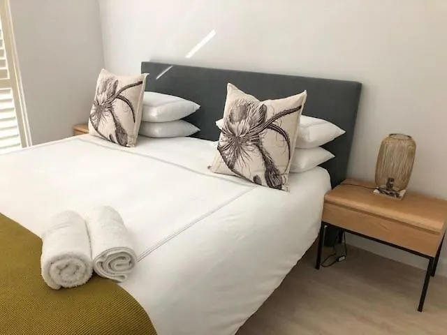 Central Cape Town, Stunning Designer Apartment