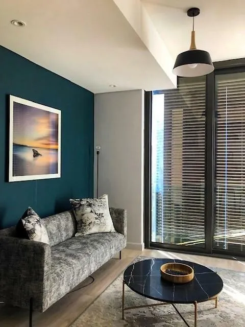 Central Cape Town, Stunning Designer Apartment