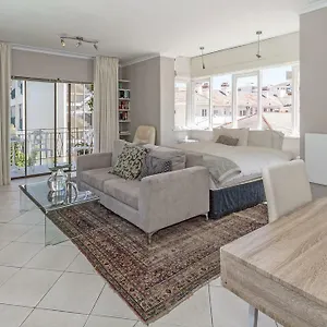  Apartment Cosy And Classy Sea Point